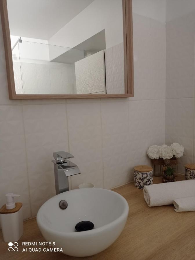 Studio Climatise, 50 M De La Prom, Wifi Nice Luaran gambar